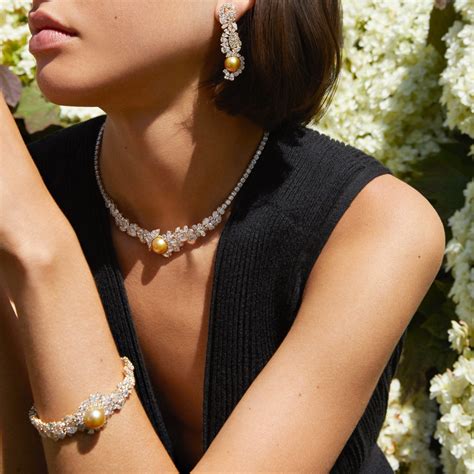 christian dior high jewelry.